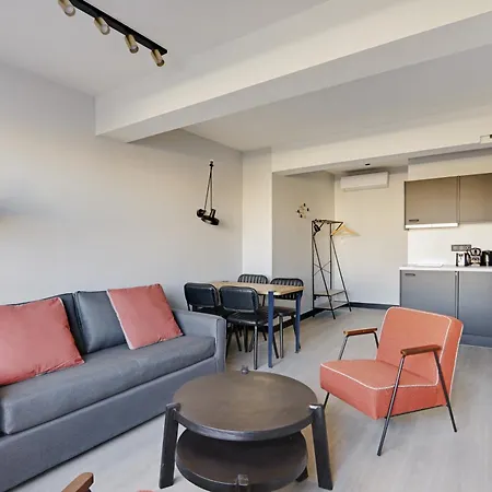 Apartment Pick A Flat's In In Parc Des Buttes Chaumonts - Rue Edouard Pailleron Paris