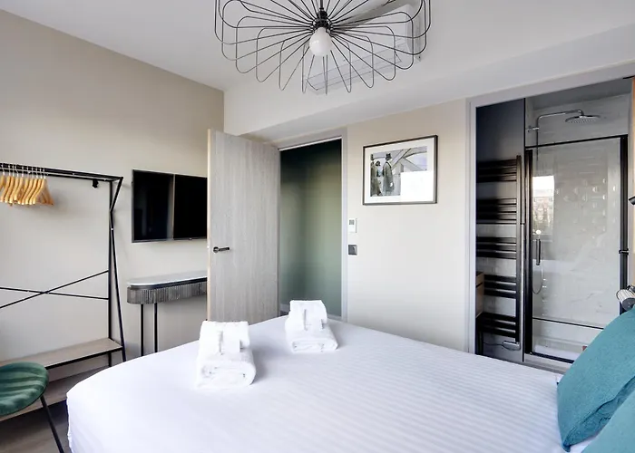 Pick A Flat's In In Parc Des Buttes Chaumonts - Rue Edouard Pailleron Apartment *