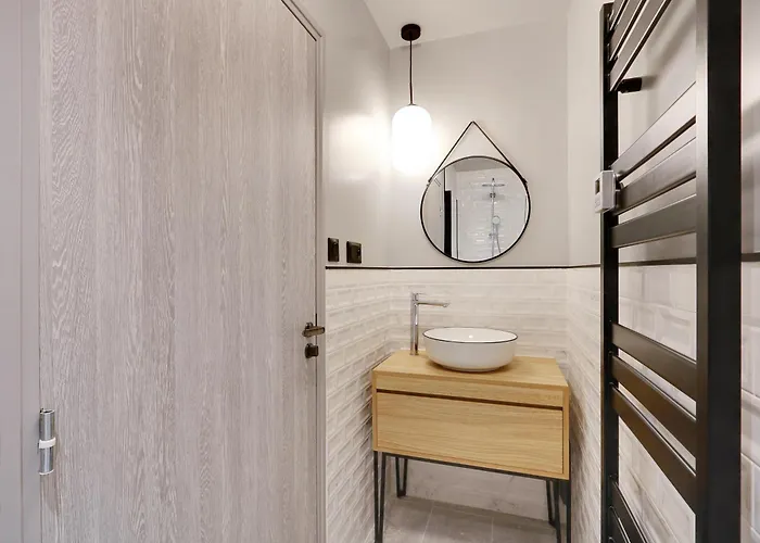 Pick A Flat's In In Parc Des Buttes Chaumonts - Rue Edouard Pailleron Apartment *