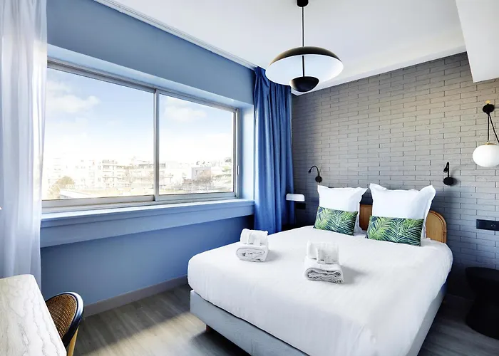 Apartment Pick A Flat's In In Parc Des Buttes Chaumonts - Rue Edouard Pailleron *