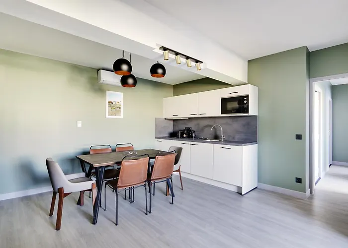 Pick A Flat's In In Parc Des Buttes Chaumonts - Rue Edouard Pailleron