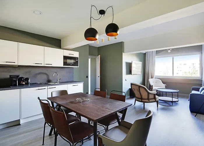 Pick A Flat's In In Parc Des Buttes Chaumonts - Rue Edouard Pailleron