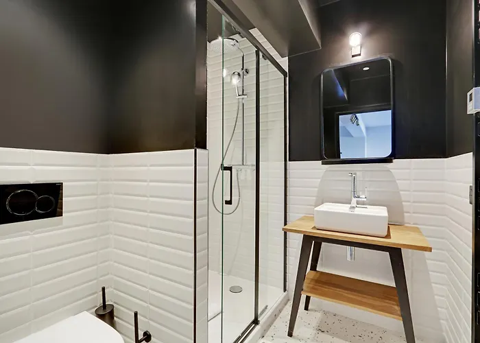 Pick A Flat's In In Parc Des Buttes Chaumonts - Rue Edouard Pailleron
