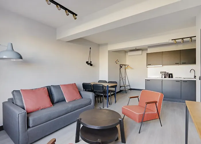 Apartment Pick A Flat's In In Parc Des Buttes Chaumonts - Rue Edouard Pailleron Paris