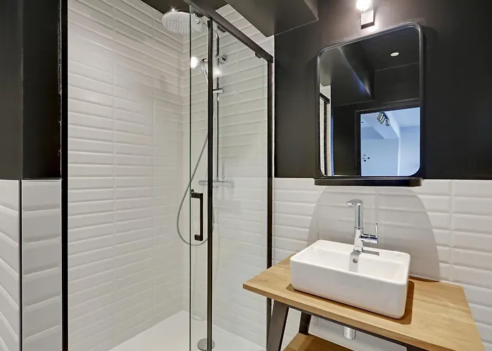 Pick A Flat's In In Parc Des Buttes Chaumonts - Rue Edouard Pailleron Apartment